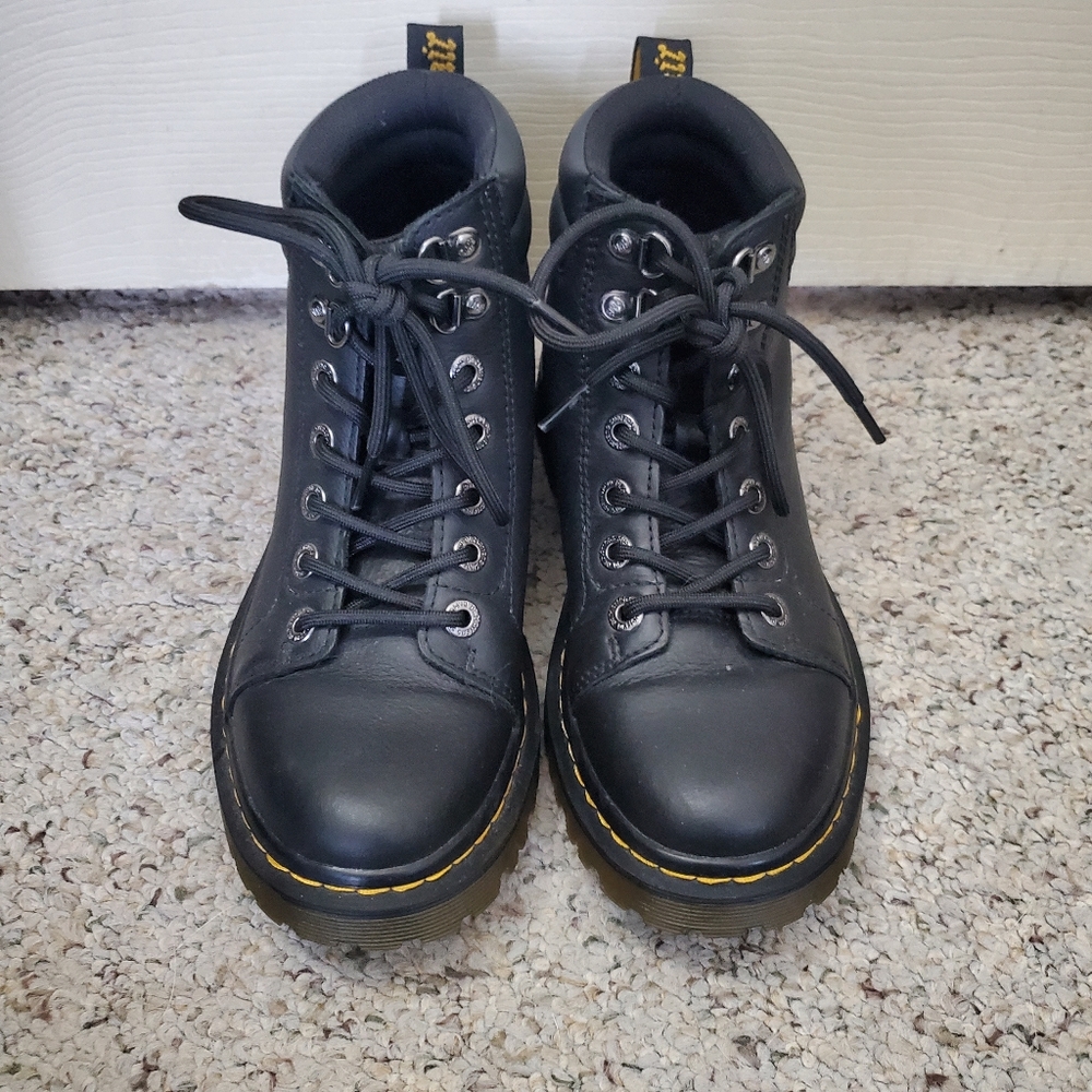 Dr. Martens Faora Mid Top Boots - like new